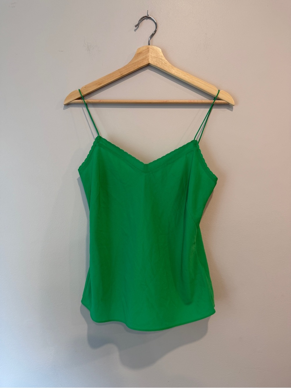 Ted Baker Kelly Green Tissa Scalloped V-Neck Silk Feel Cami Tank Top Womens S